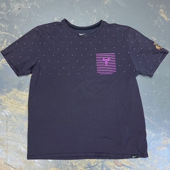 Nike Kobe Bryant Icon Pocket Shirt 779211-570 Mamba Purple - Picture 10 of 10